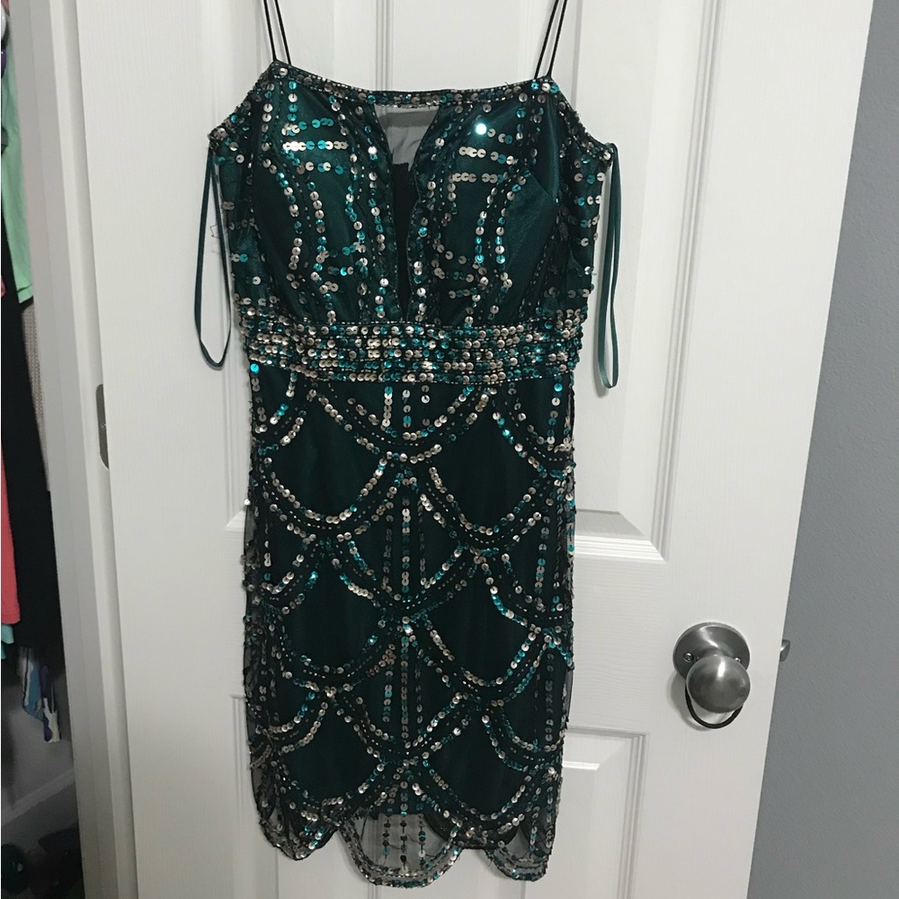 Beautiful Green Cocktail Dress Jump Size 3/4